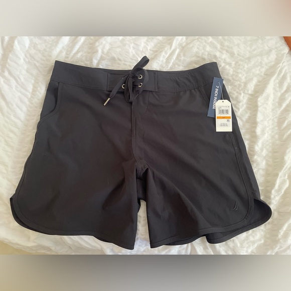 Nautica Women’s Board Shorts - Picture 1 of 8
